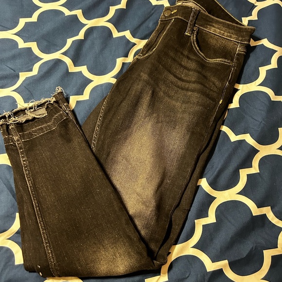EIC Calvin Klein Black Washed Raw hem Skinny Leg 10 - Picture 3 of 4